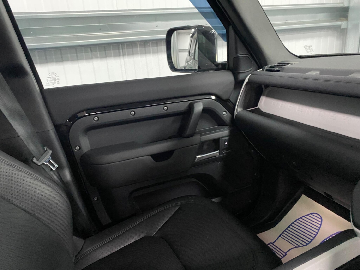 Used Land Rover Defender 2024 for sale - 77254770: Photo 39