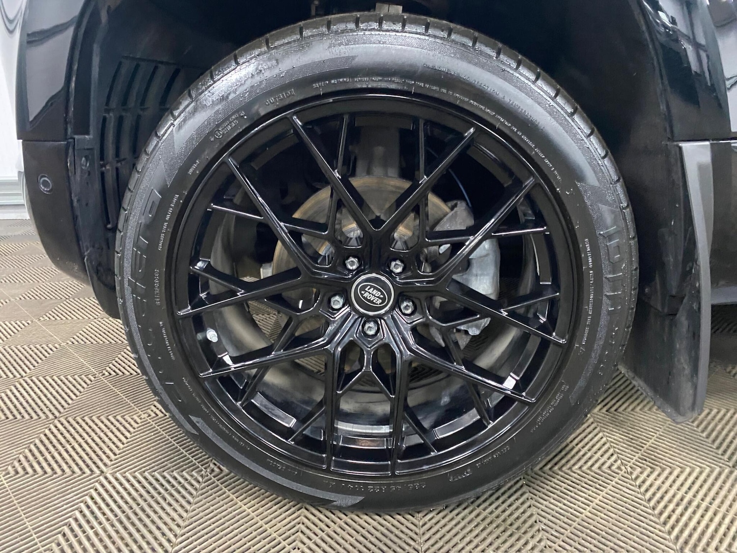 Used Land Rover Defender 2024 for sale - 77254770: Photo 44