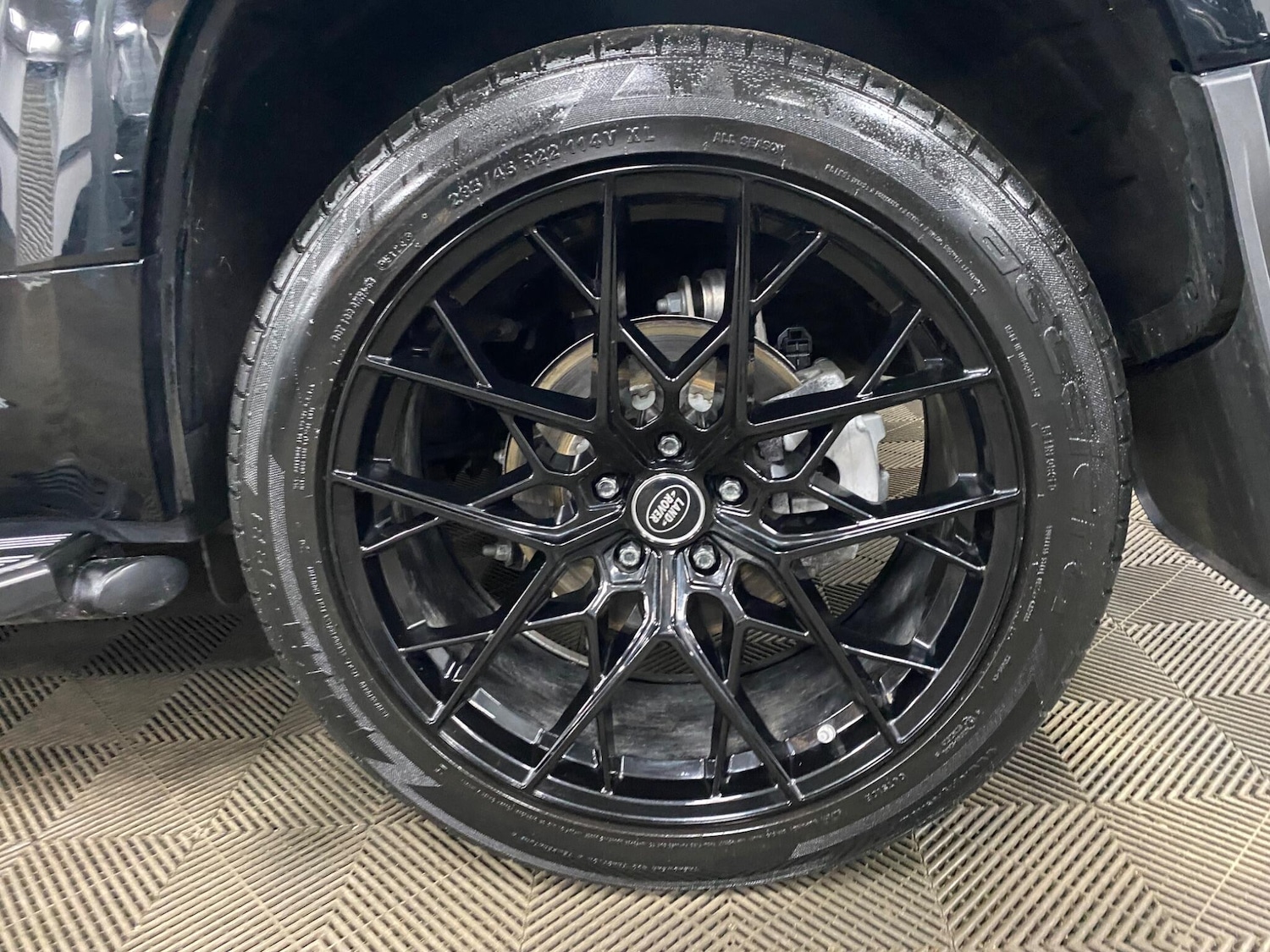 Used Land Rover Defender 2024 for sale - 77254770: Photo 45