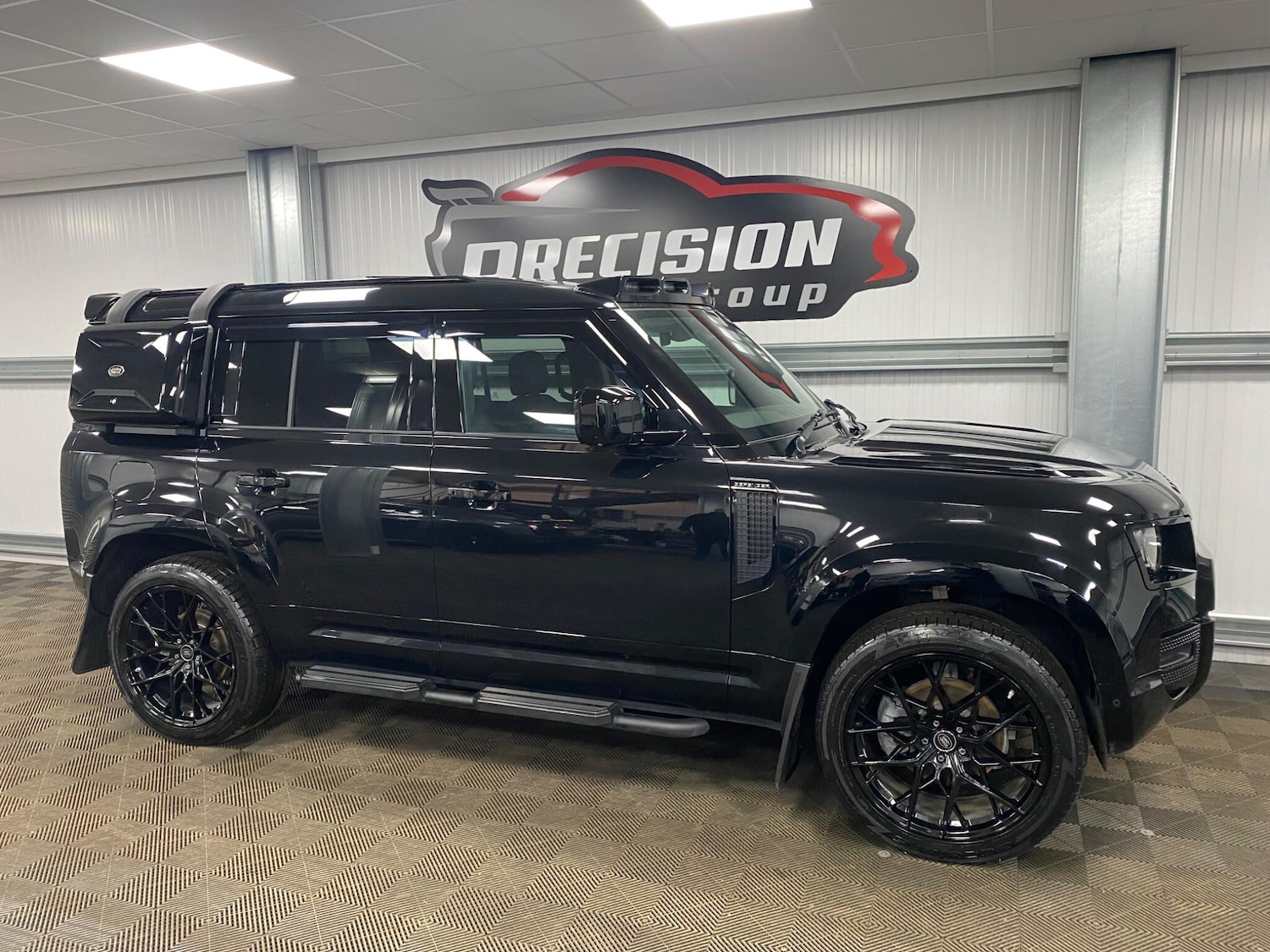 Used Land Rover Defender 2024 for sale - 77254770: Photo 8