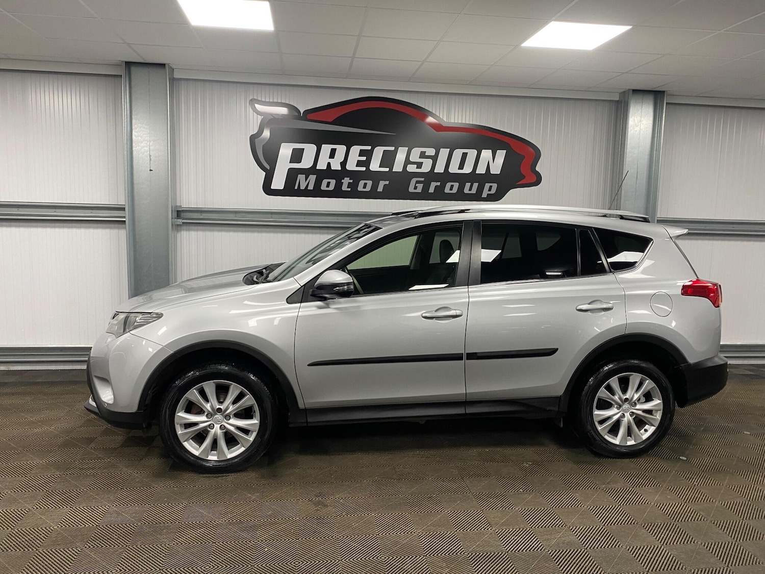 Used Toyota RAV4 2014 for sale - 76715562: Photo 14