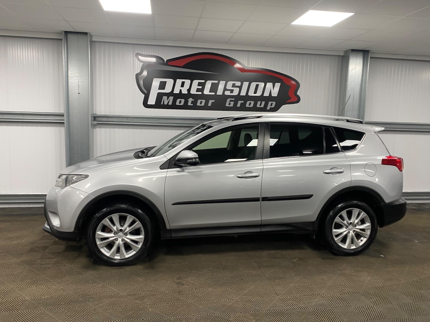 Used Toyota RAV4 2014 for sale - 76715562: Photo 15