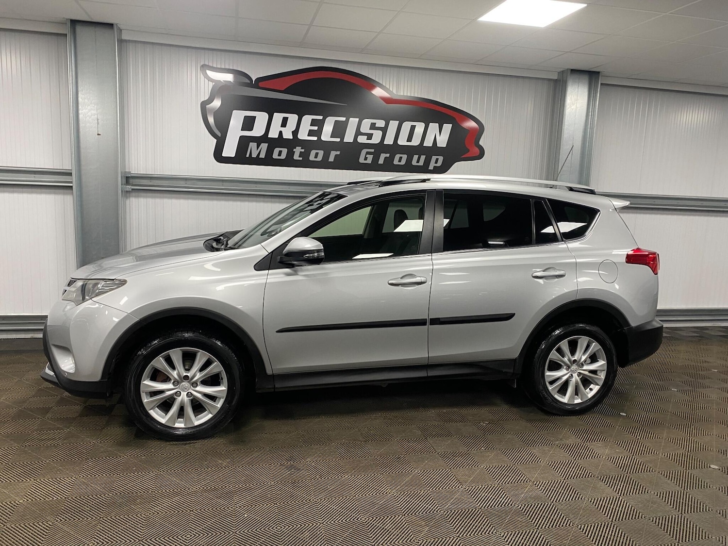 Used Toyota RAV4 2014 for sale - 76715562: Photo 16