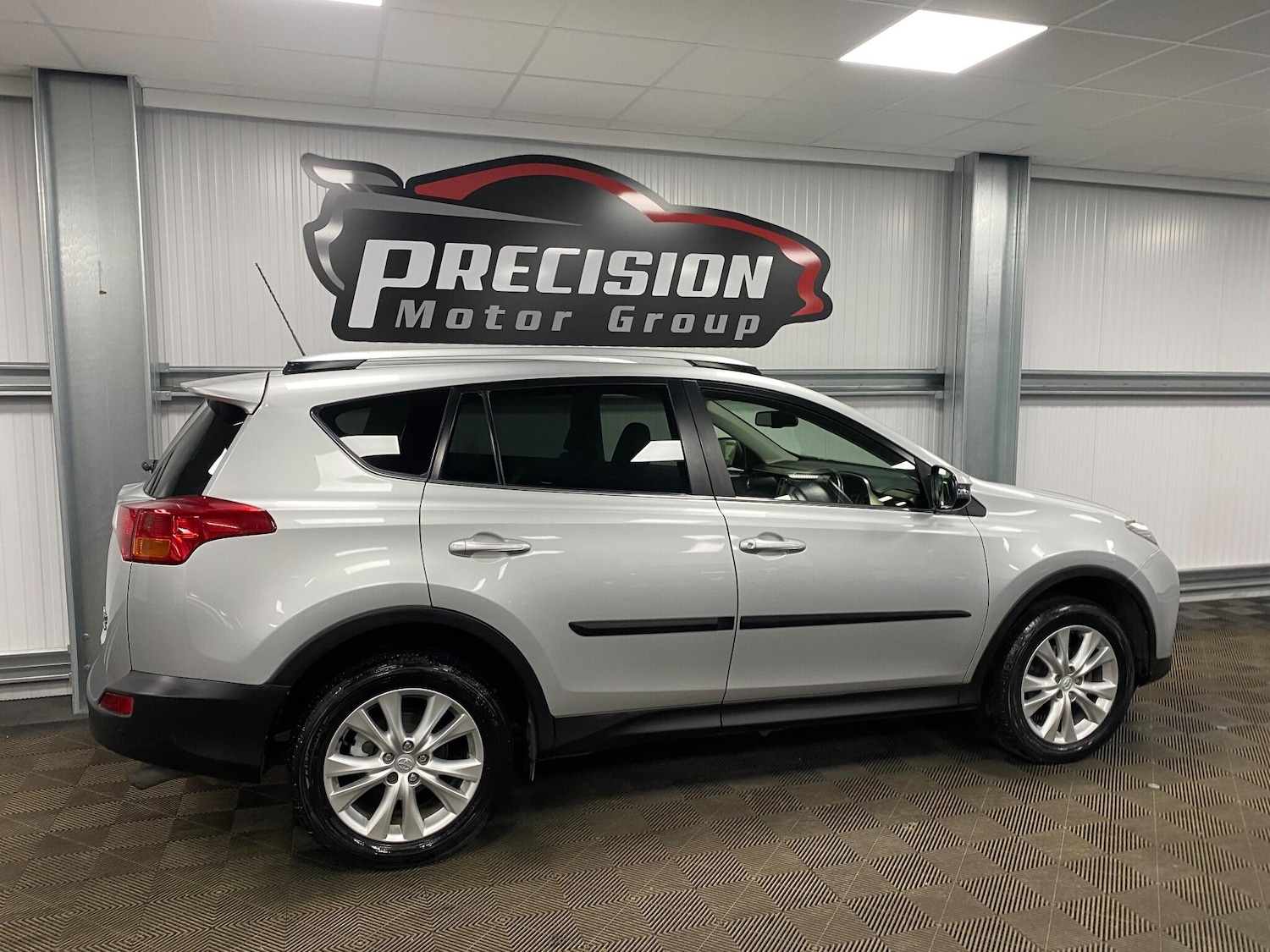 Used Toyota RAV4 2014 for sale - 76715562: Photo 26