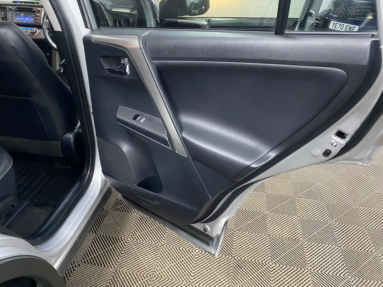 Used Toyota RAV4 2014 for sale - 76715562: Photo 46