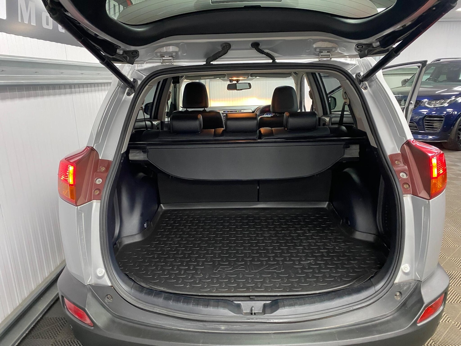 Used Toyota RAV4 2014 for sale - 76715562: Photo 48