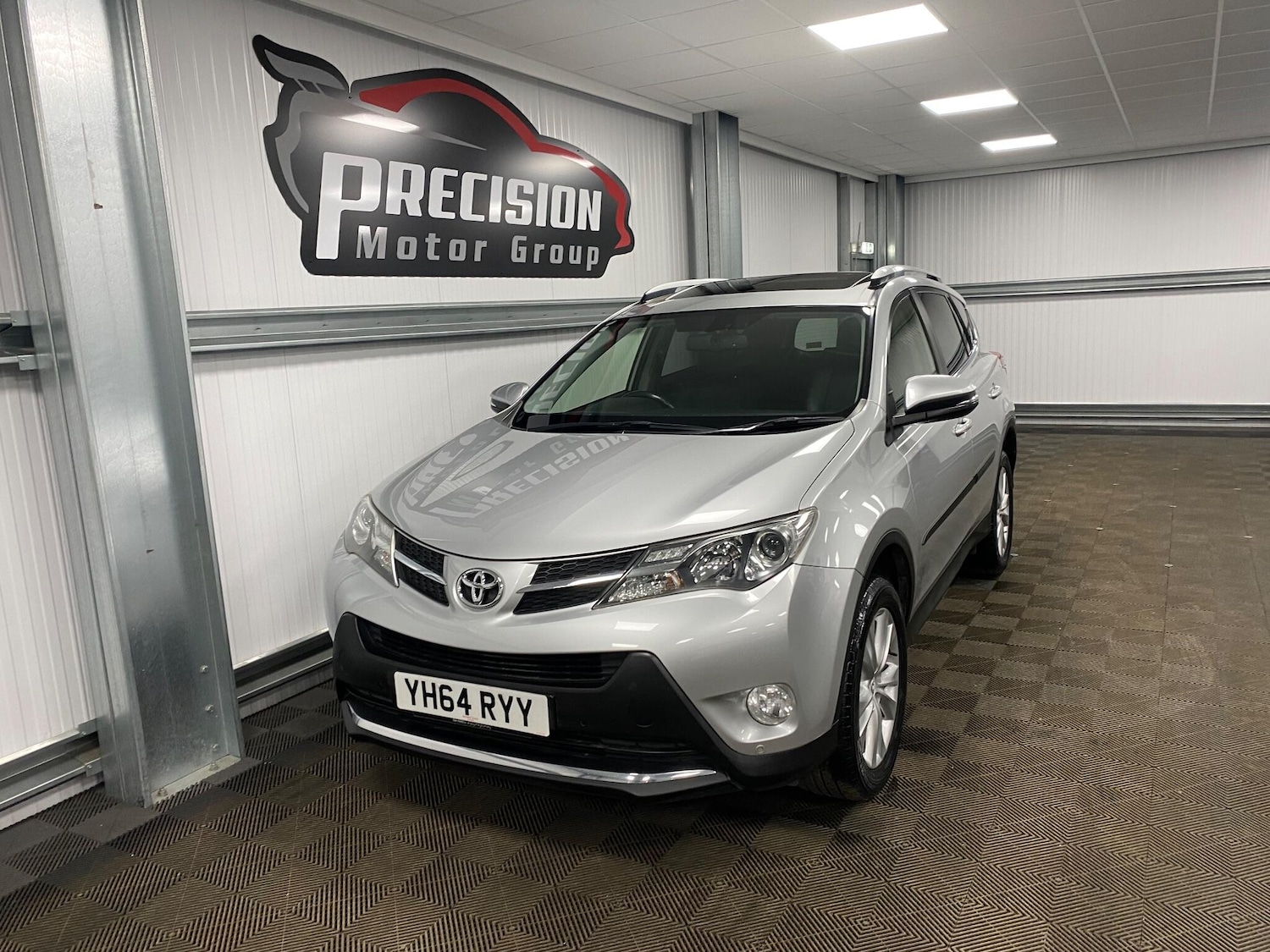 Used Toyota RAV4 2014 for sale - 76715562: Photo 9