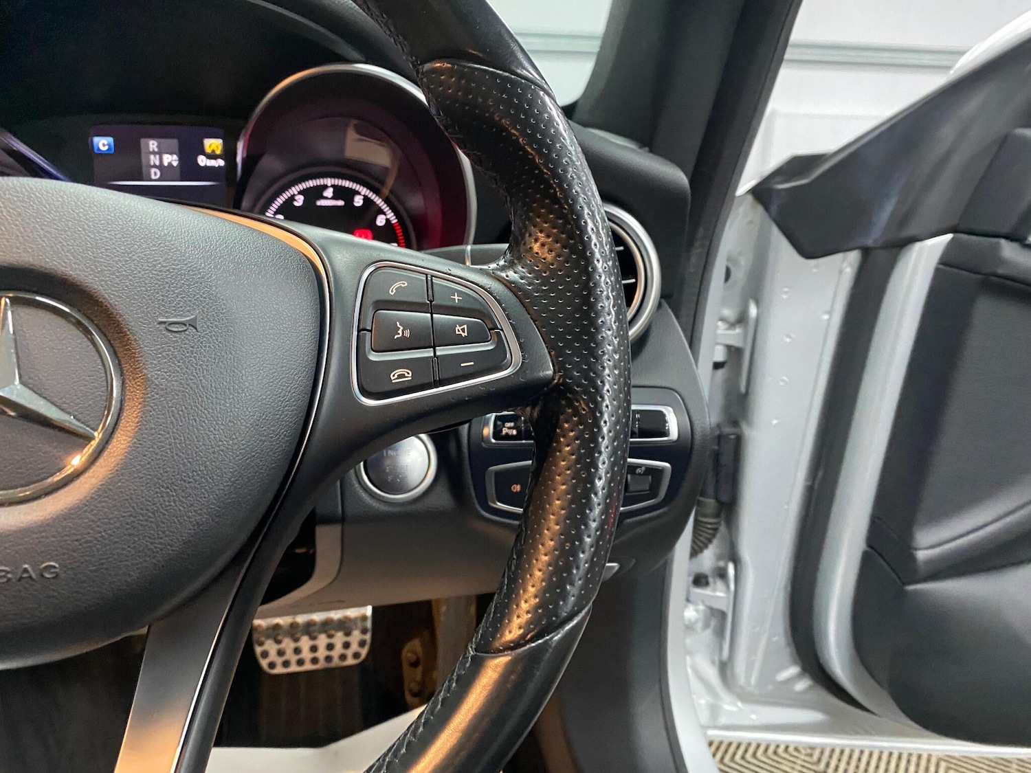 Used Mercedes-Benz C Class 2016 for sale - 77057346: Photo 48