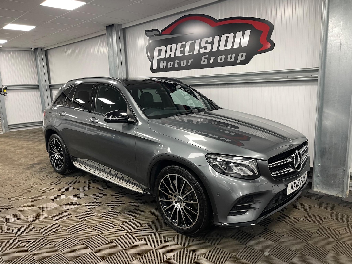Used Mercedes-Benz GLC 2018 for sale - 77957900: Photo 2