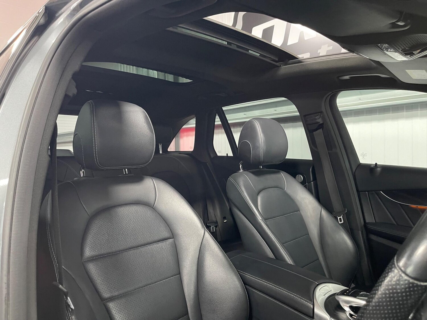 Used Mercedes-Benz GLC 2018 for sale - 77957900: Photo 46