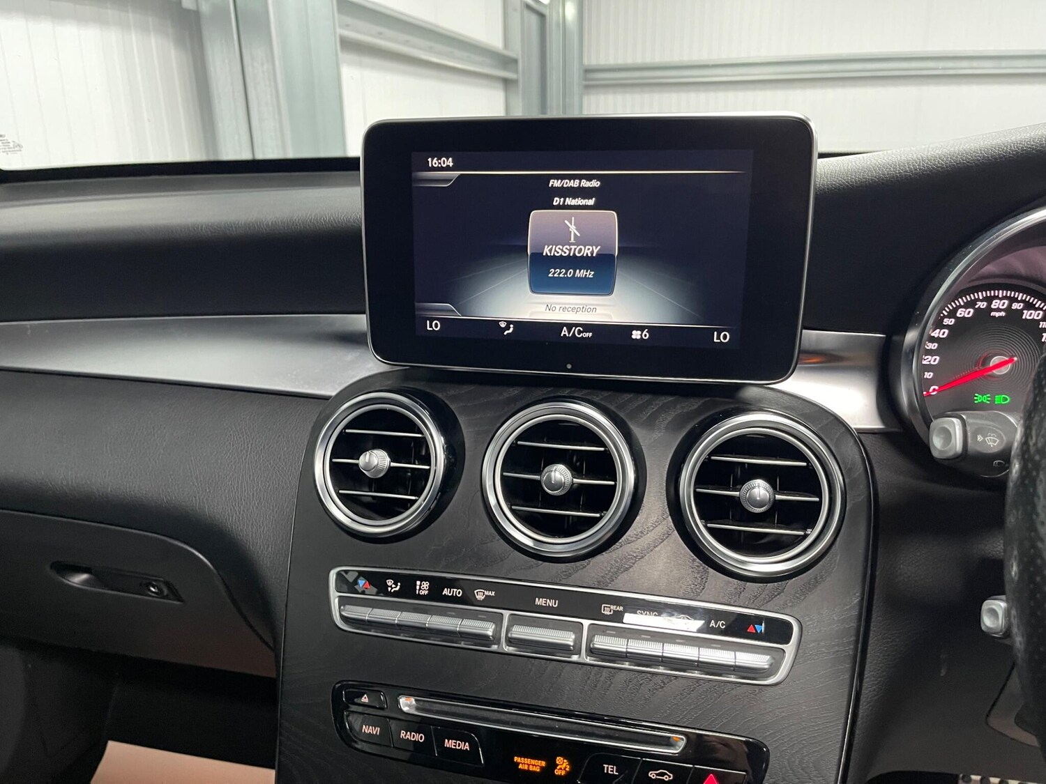 Used Mercedes-Benz GLC 2018 for sale - 77957900: Photo 47