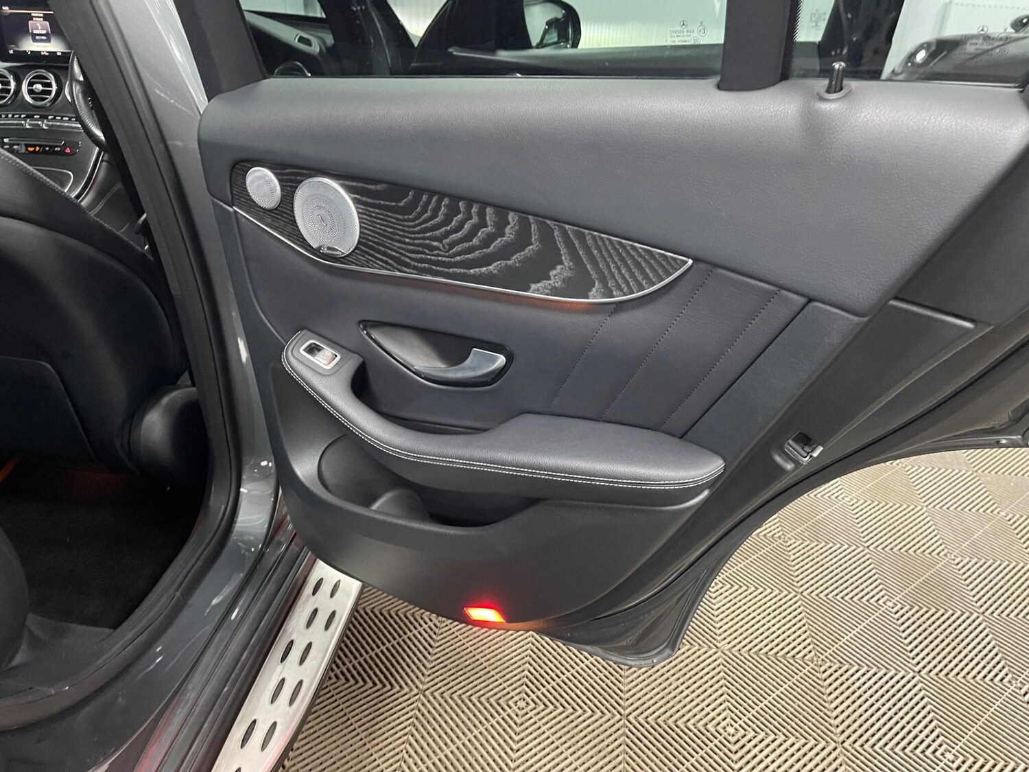 Used Mercedes-Benz GLC 2018 for sale - 77957900: Photo 52