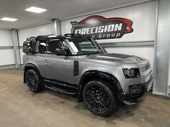 Used Land Rover Defender 2023 for sale - 79202334: Photo