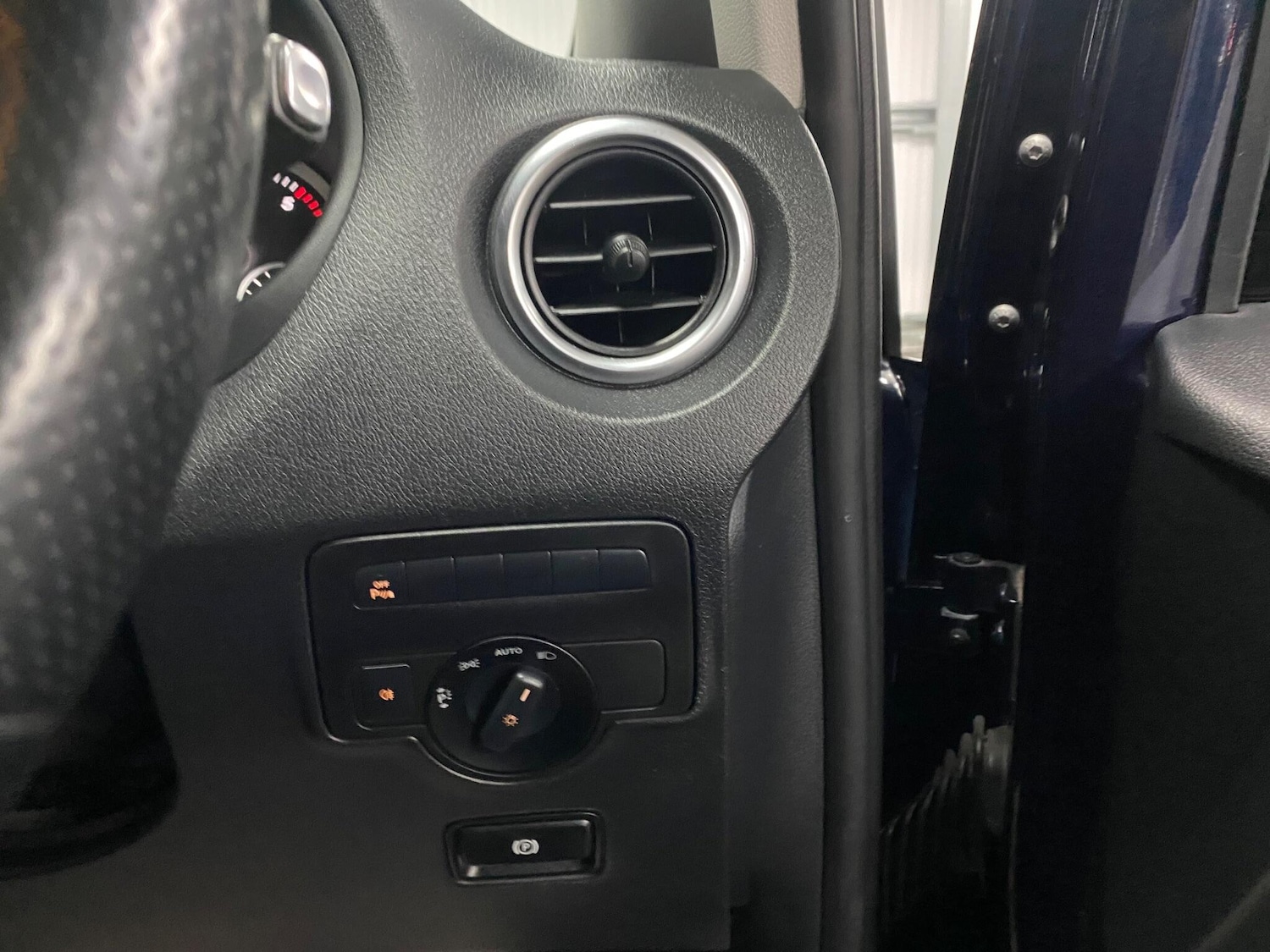 Used Mercedes-Benz Vito for sale - 77538210: Photo 31