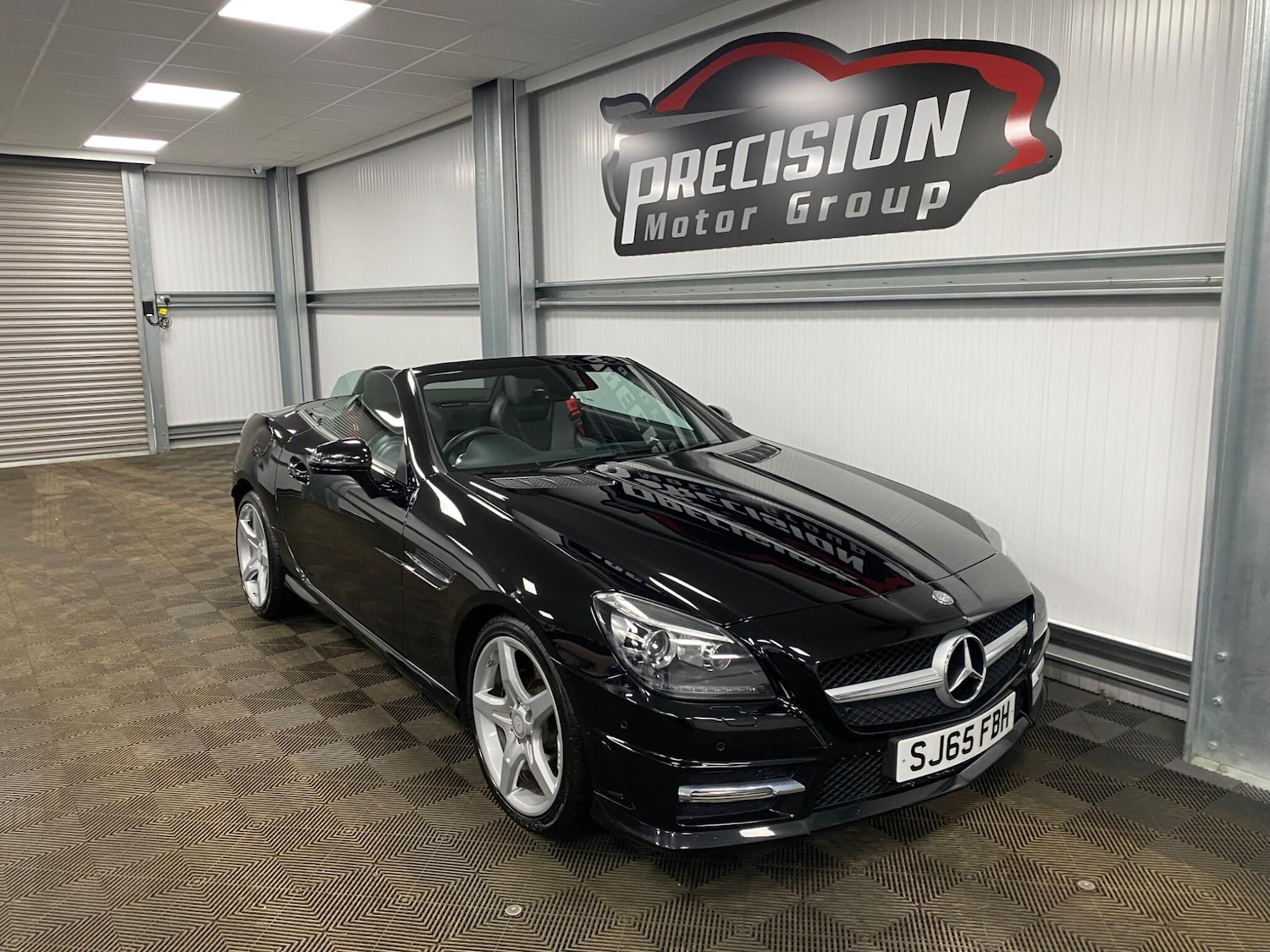 Used Mercedes-Benz SLK 2015 for sale - 77523644: Photo 2