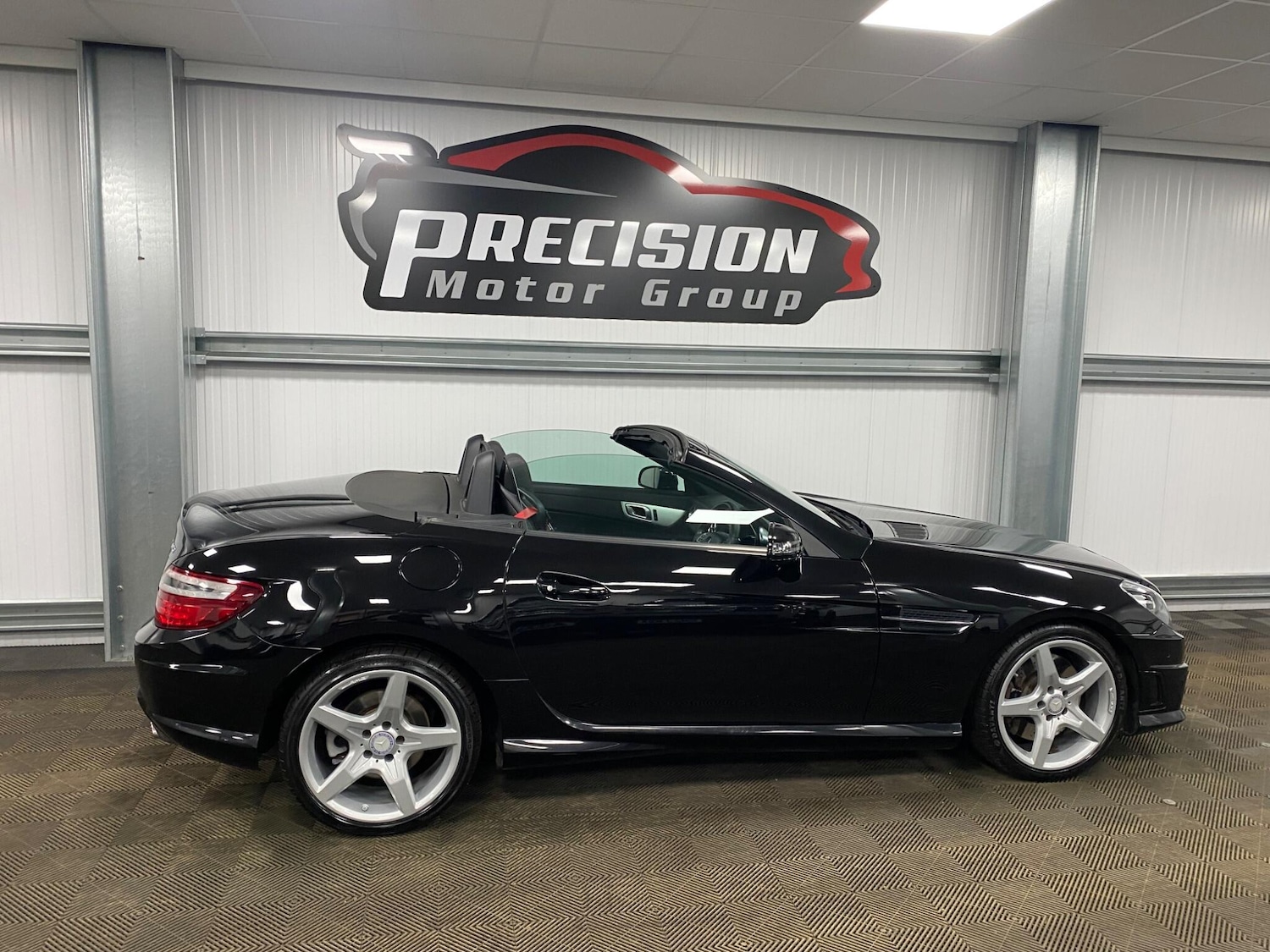 Used Mercedes-Benz SLK 2015 for sale - 77523644: Photo 22