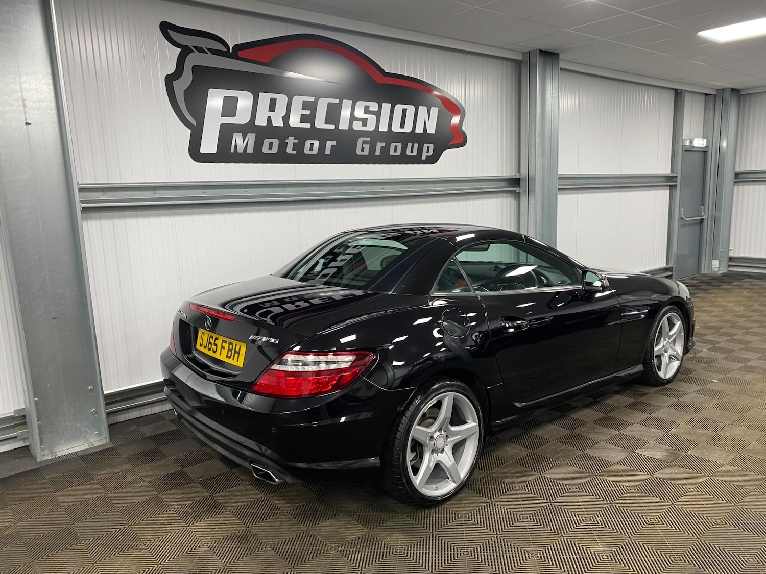 Used Mercedes-Benz SLK 2015 for sale - 77523644: Photo 29