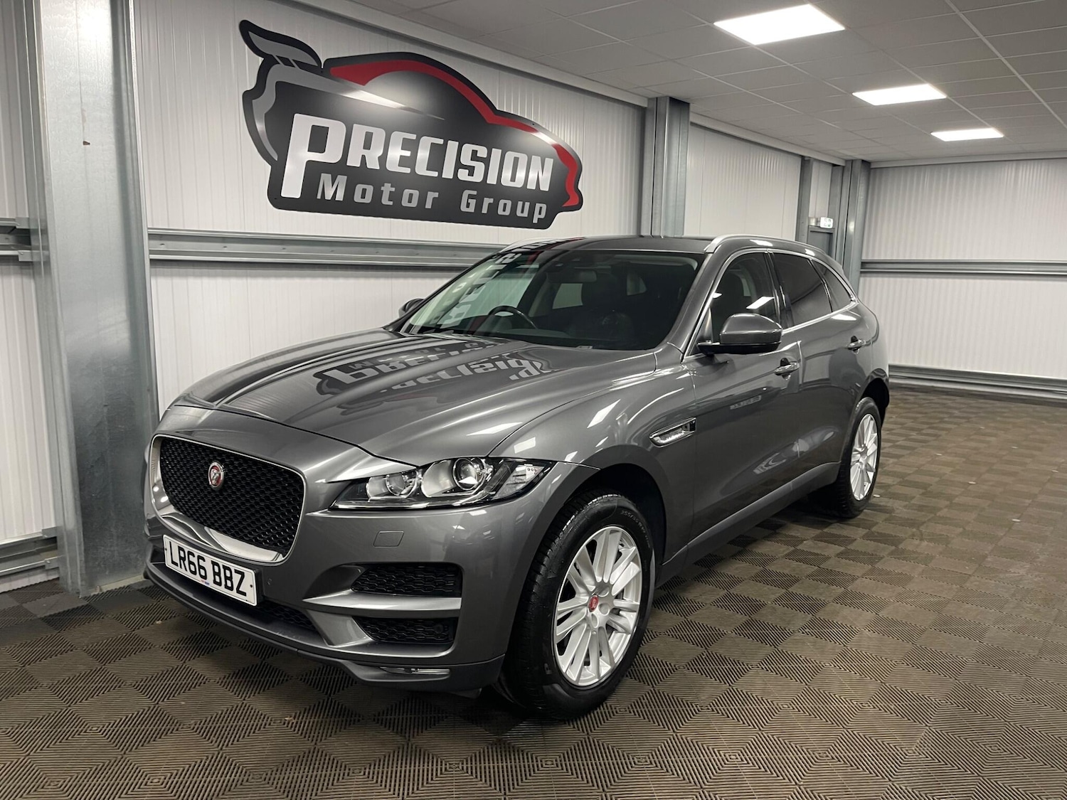 Used Jaguar F-Pace 2016 for sale - 78116451: Photo 10