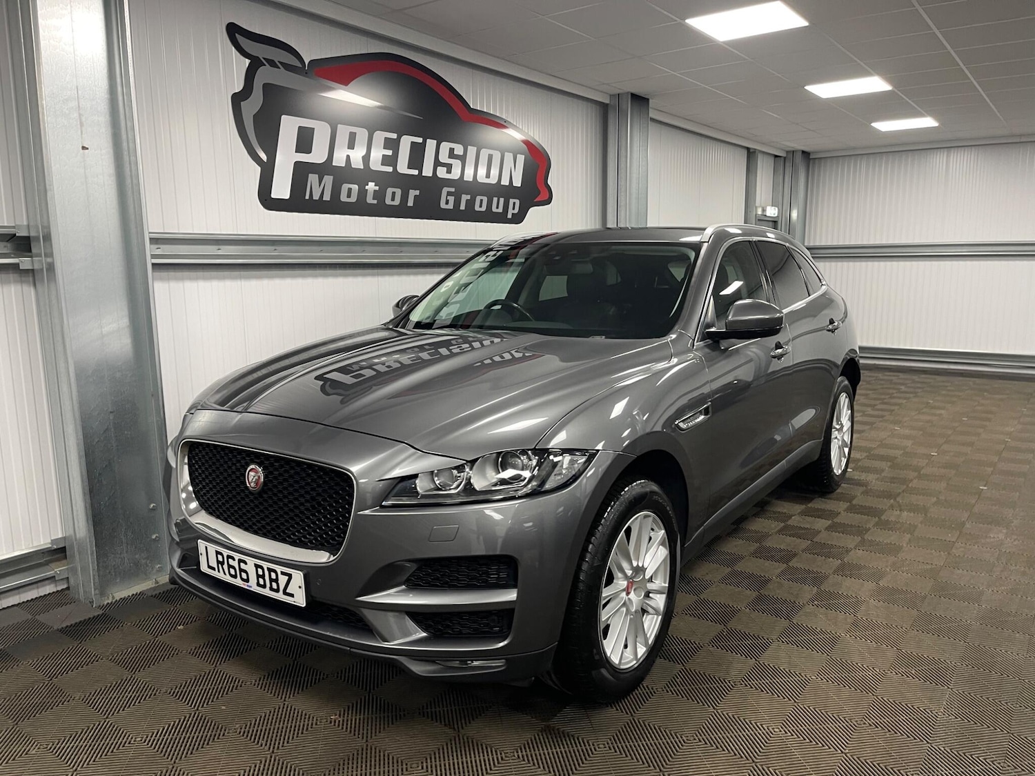 Used Jaguar F-Pace 2016 for sale - 78116451: Photo 11