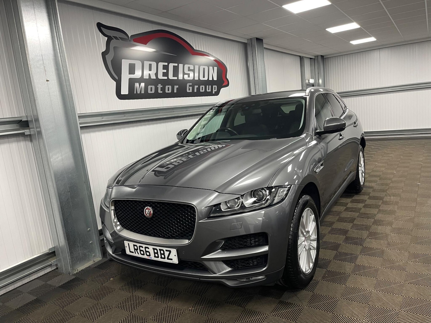 Used Jaguar F-Pace 2016 for sale - 78116451: Photo 12