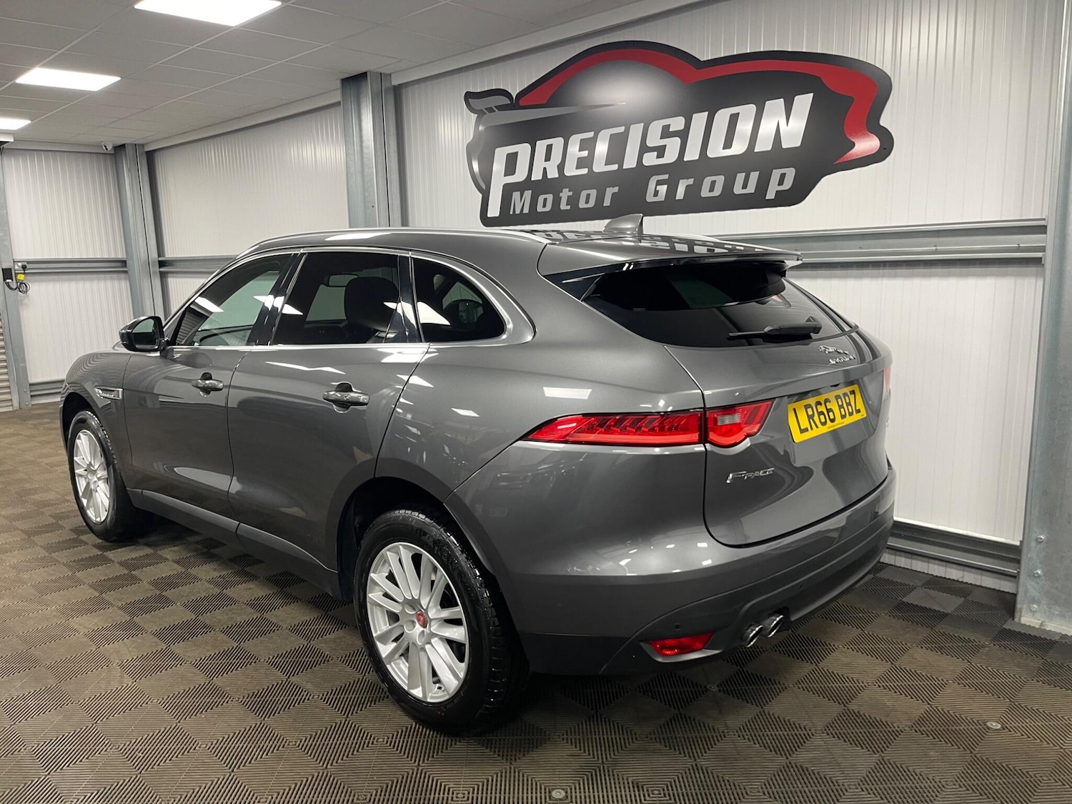 Used Jaguar F-Pace 2016 for sale - 78116451: Photo 13
