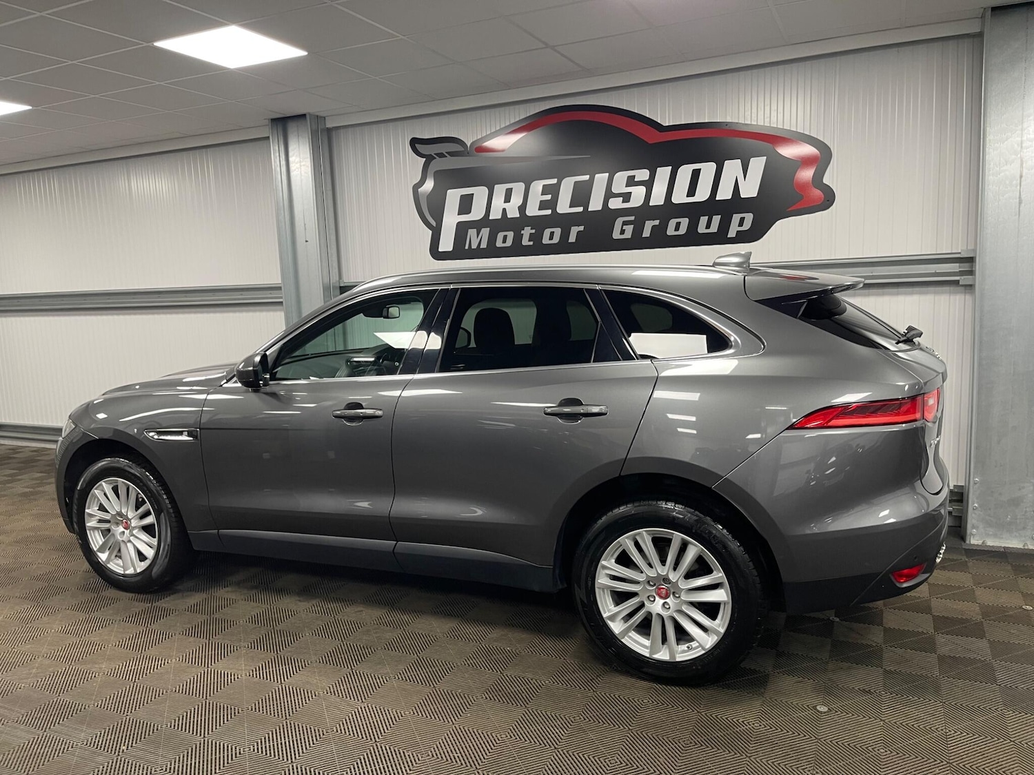 Used Jaguar F-Pace 2016 for sale - 78116451: Photo 14