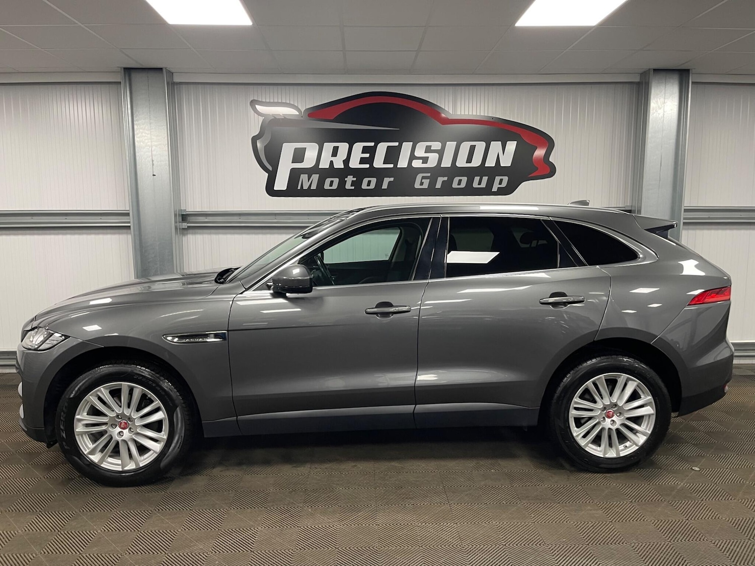 Used Jaguar F-Pace 2016 for sale - 78116451: Photo 18