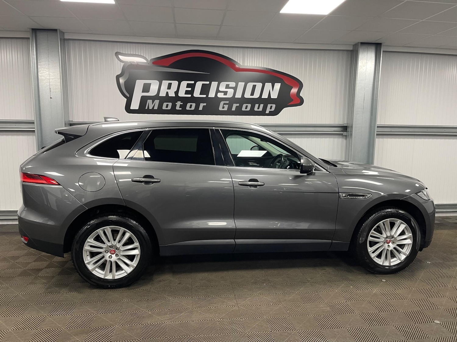 Used Jaguar F-Pace 2016 for sale - 78116451: Photo 27