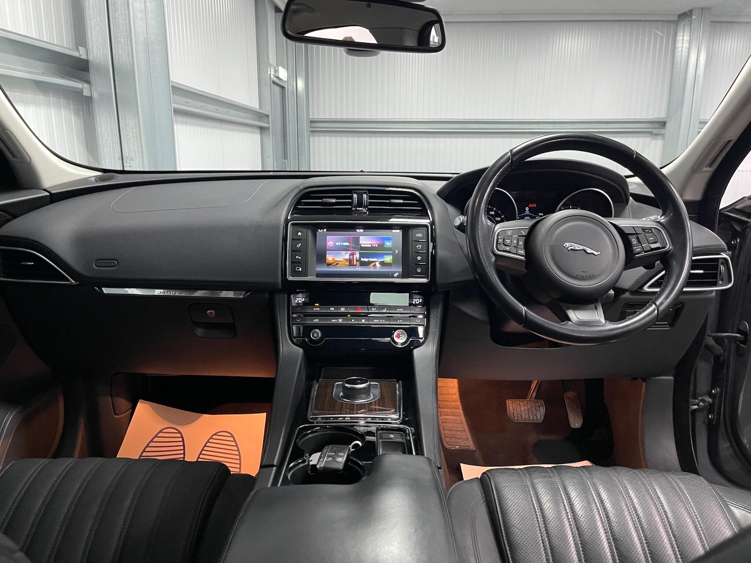 Used Jaguar F-Pace 2016 for sale - 78116451: Photo 36