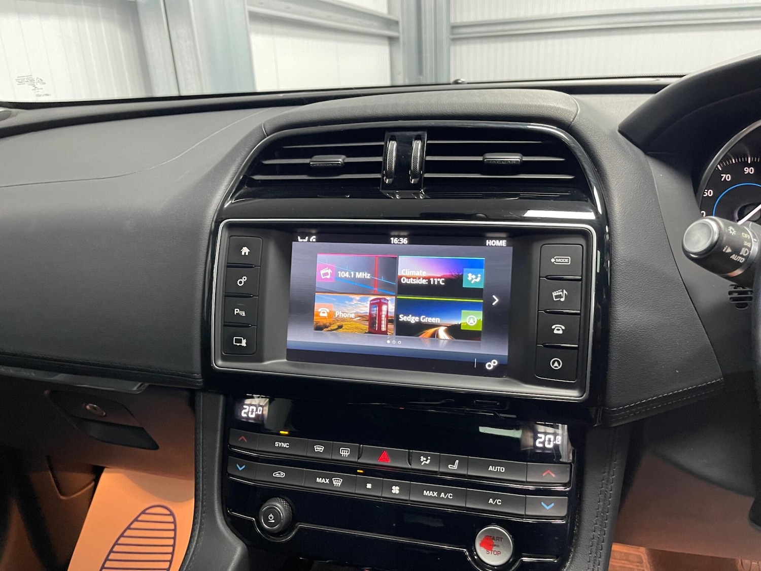 Used Jaguar F-Pace 2016 for sale - 78116451: Photo 37