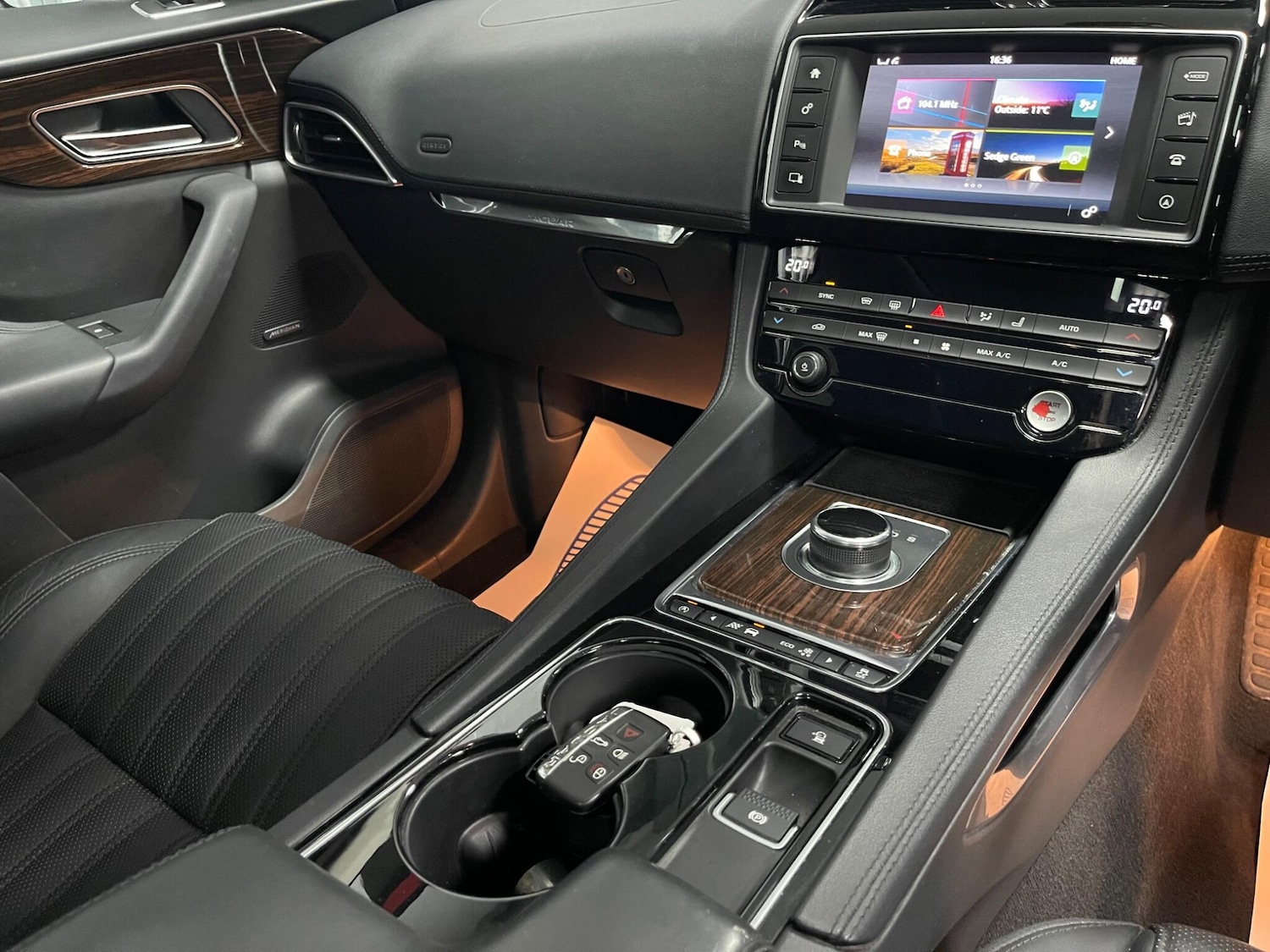 Used Jaguar F-Pace 2016 for sale - 78116451: Photo 39