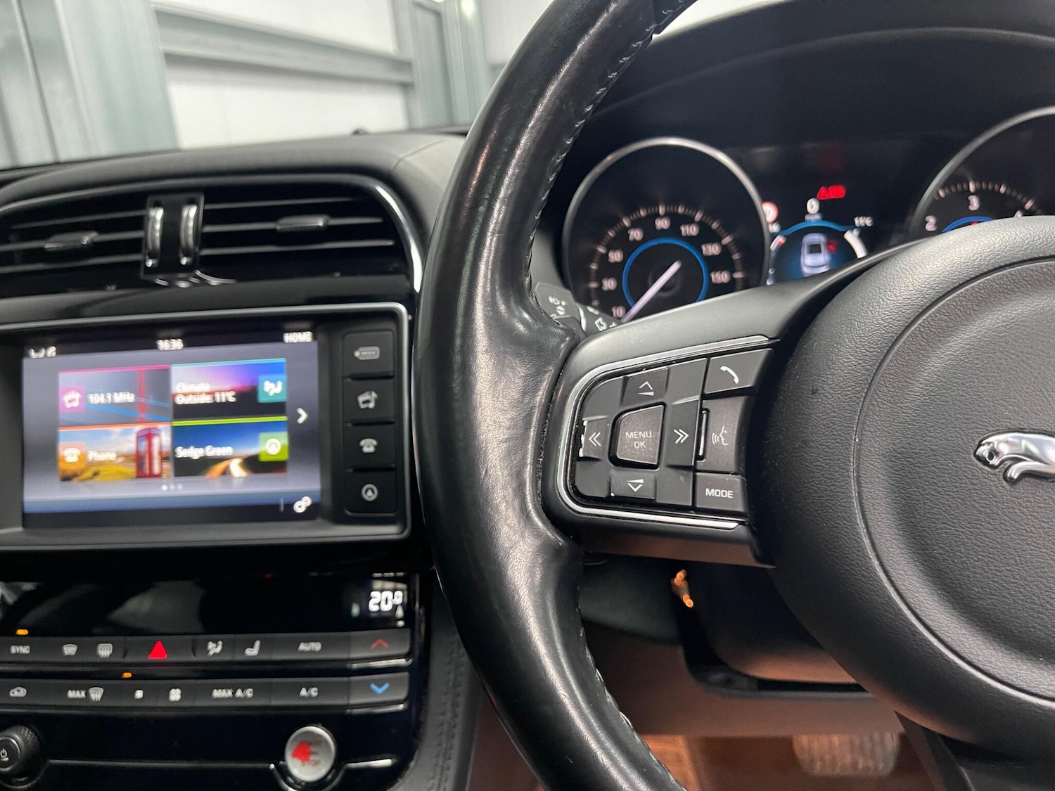 Used Jaguar F-Pace 2016 for sale - 78116451: Photo 46