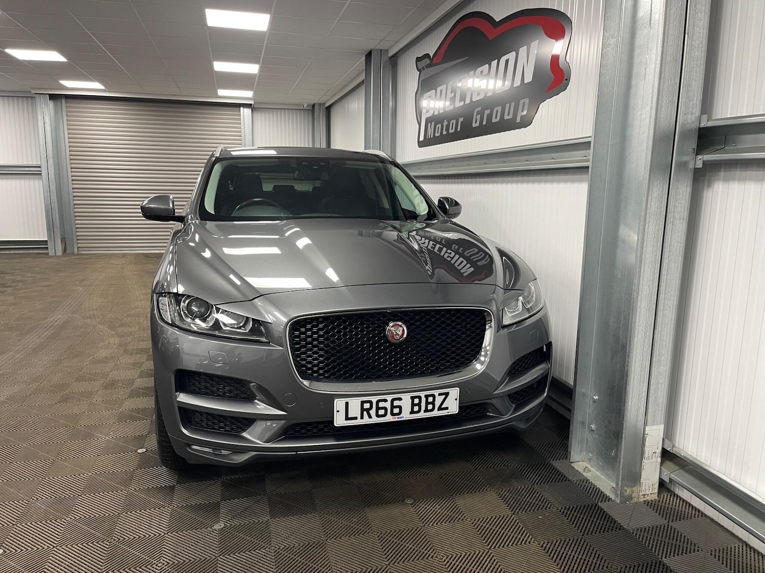 Used Jaguar F-Pace 2016 for sale - 78116451: Photo 5