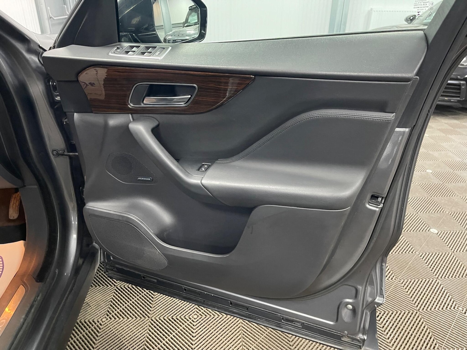 Used Jaguar F-Pace 2016 for sale - 78116451: Photo 51