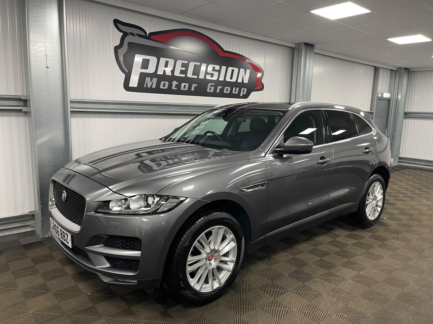 Used Jaguar F-Pace 2016 for sale - 78116451: Photo 9