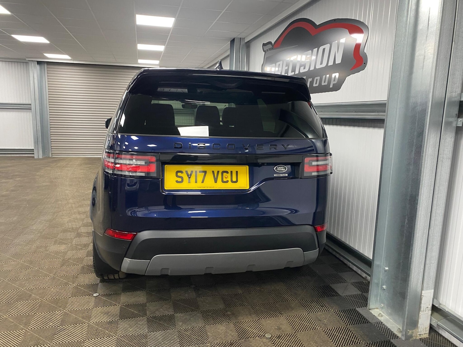 Used Land Rover Discovery 2017 for sale - 77144468: Photo 15