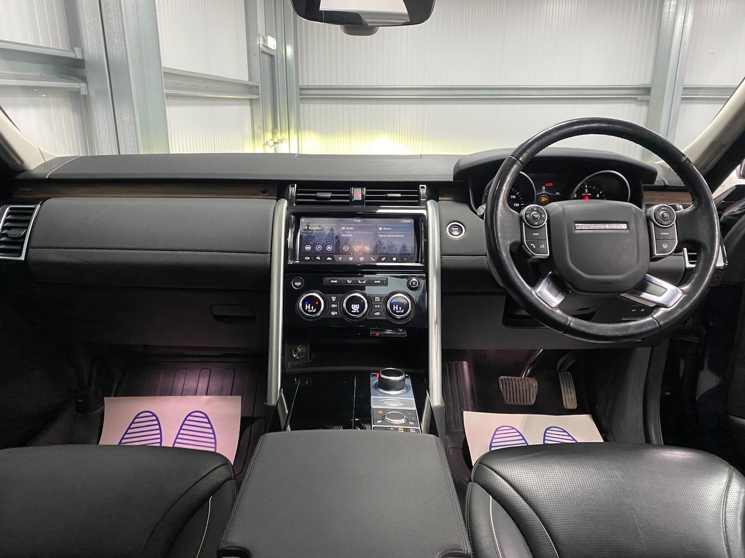 Used Land Rover Discovery 2017 for sale - 77144468: Photo 29