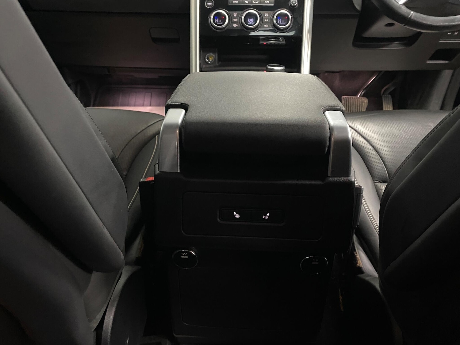 Used Land Rover Discovery 2017 for sale - 77144468: Photo 40