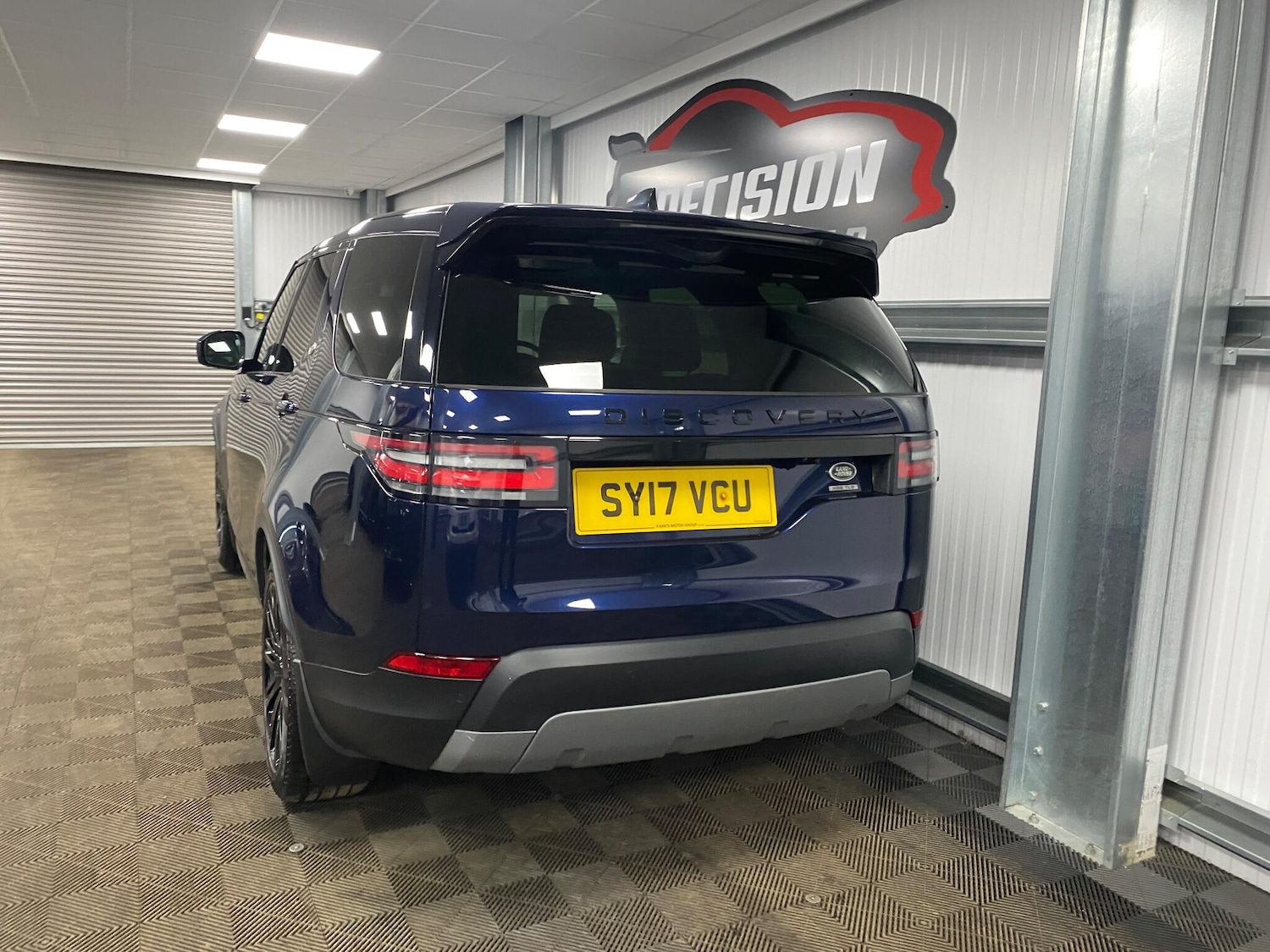 Used Land Rover Discovery 2017 for sale - 77144468: Photo 7