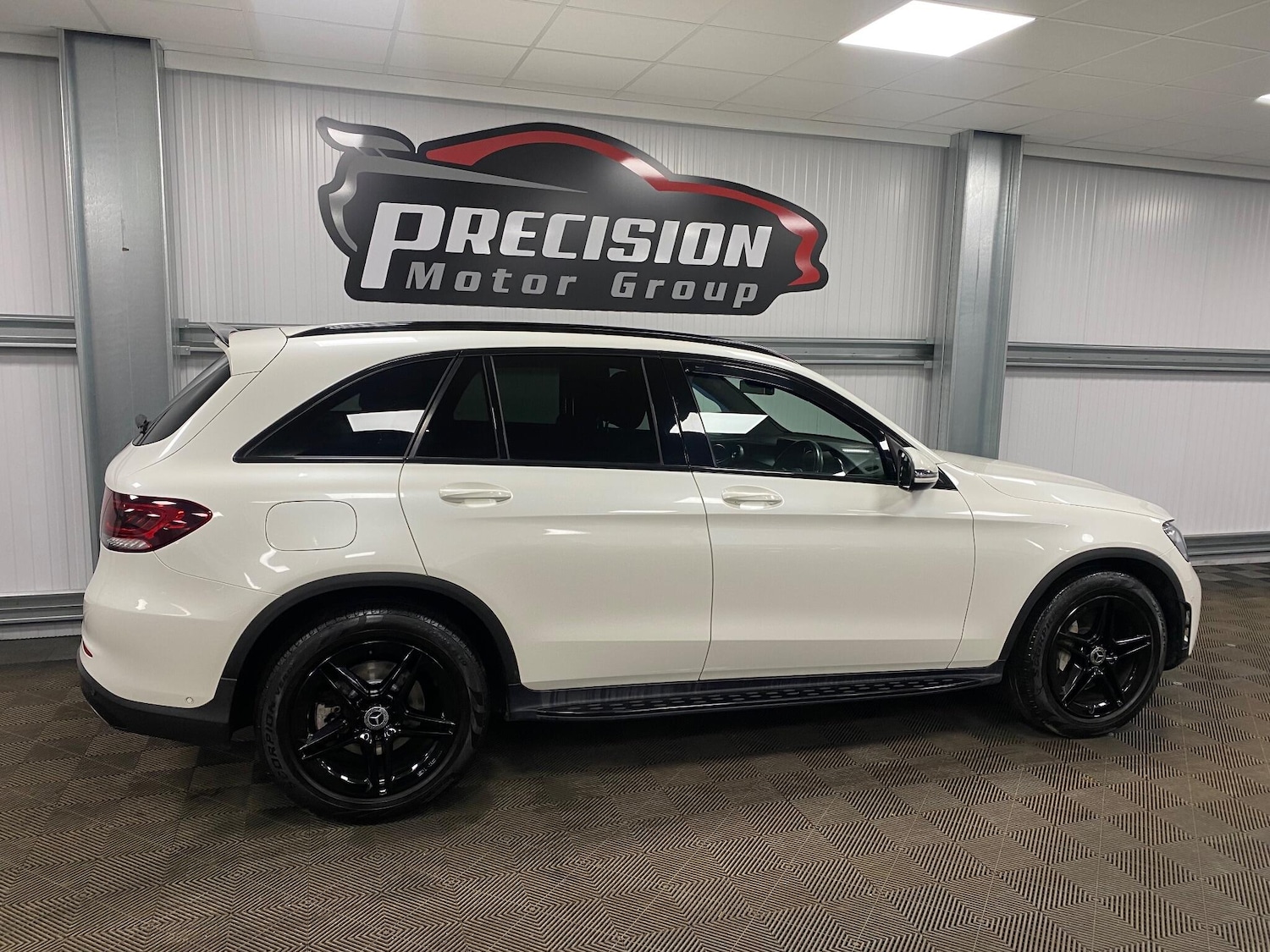 Used Mercedes-Benz GLC 2019 for sale - 76832102: Photo 27