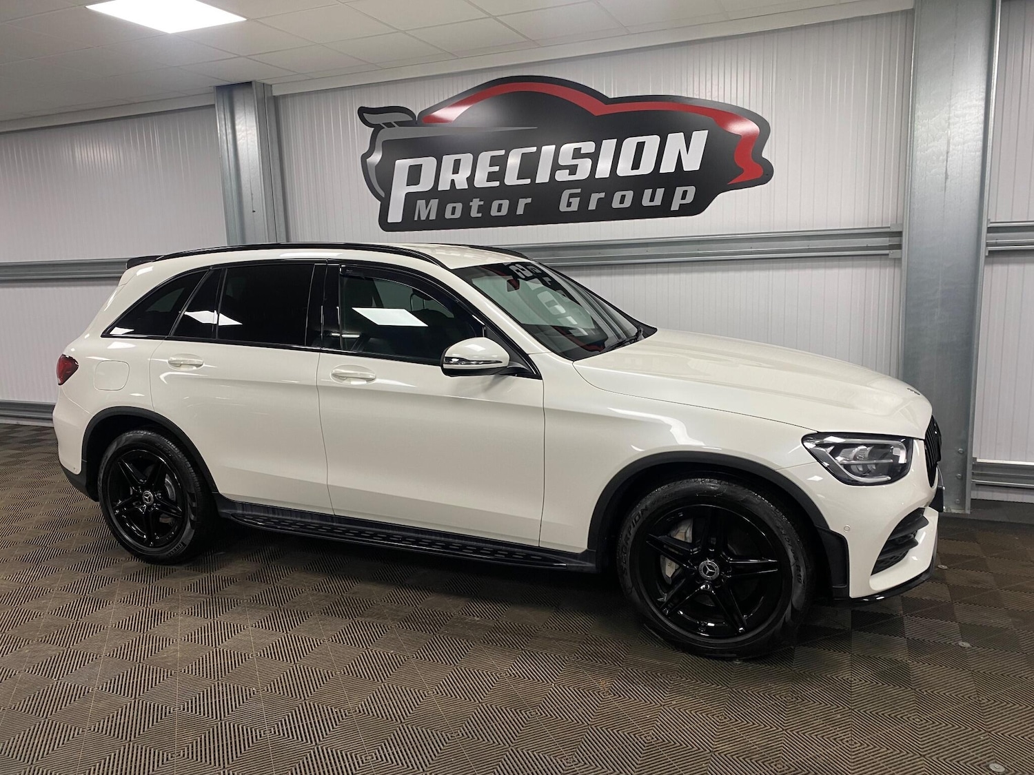 Used Mercedes-Benz GLC 2019 for sale - 76832102: Photo 30