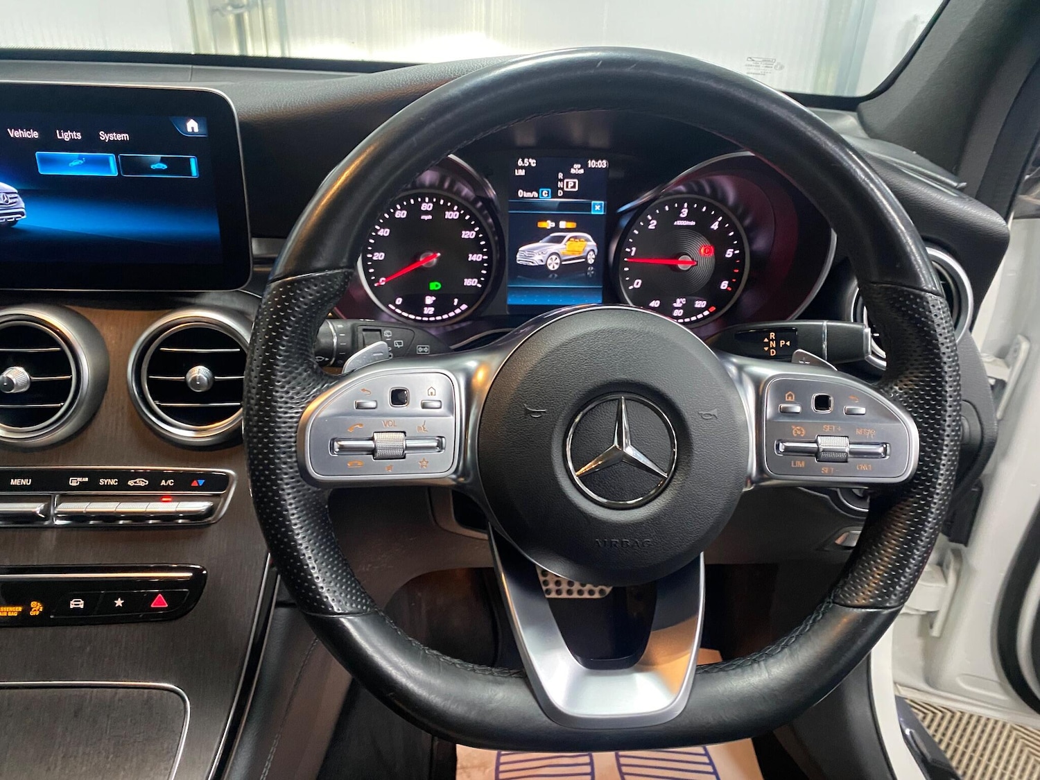 Used Mercedes-Benz GLC 2019 for sale - 76832102: Photo 34