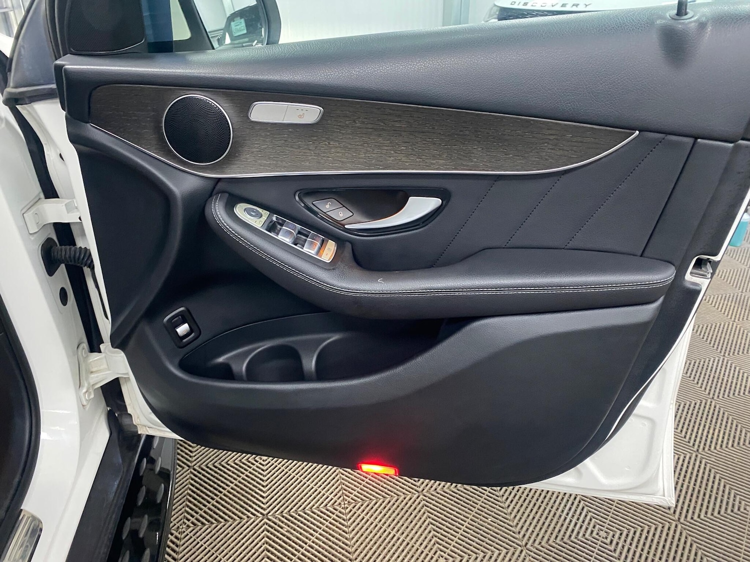 Used Mercedes-Benz GLC 2019 for sale - 76832102: Photo 49