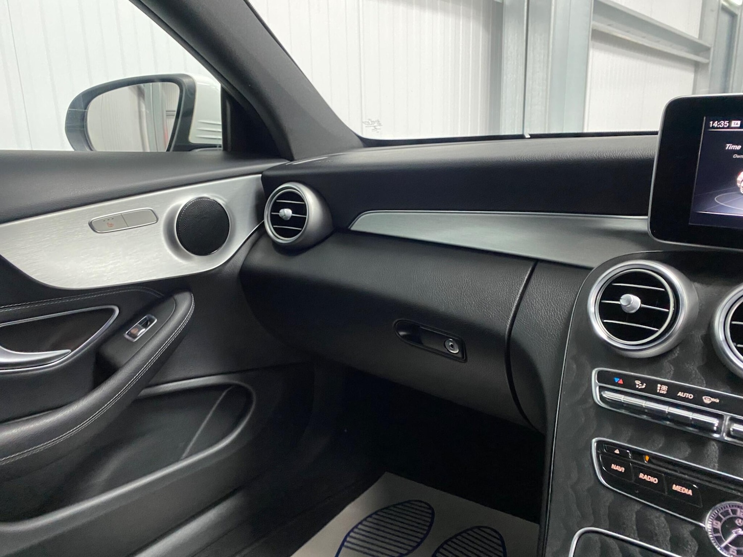 Used Mercedes-Benz C Class 2017 for sale - 76360741: Photo 42