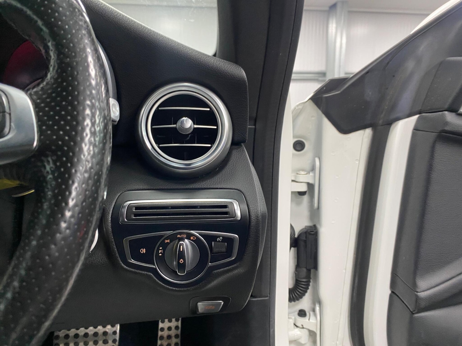 Used Mercedes-Benz C Class 2017 for sale - 76360741: Photo 47