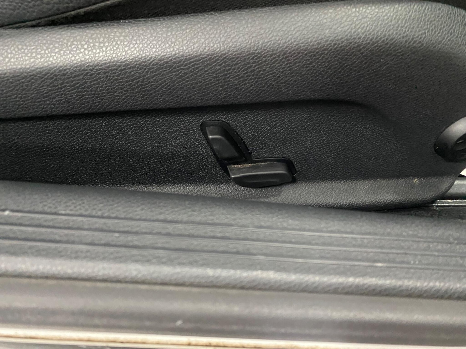 Used Mercedes-Benz C Class 2017 for sale - 76360741: Photo 50