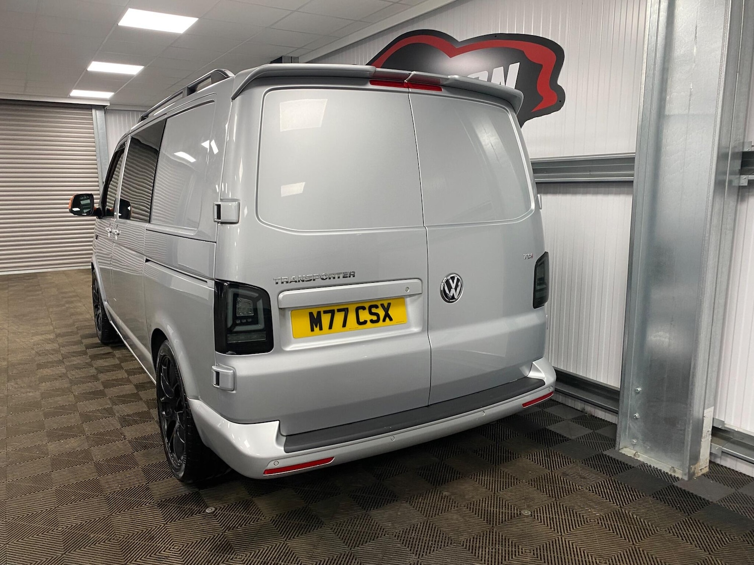 Used Volkswagen Transporter for sale - 77192007: Photo 17