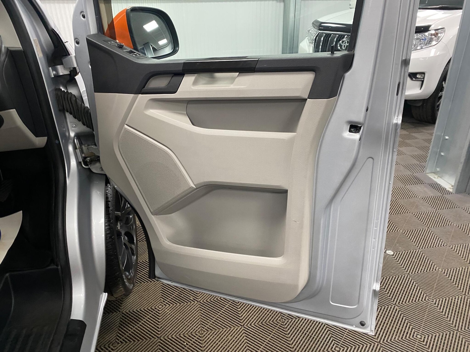 Used Volkswagen Transporter for sale - 77192007: Photo 39