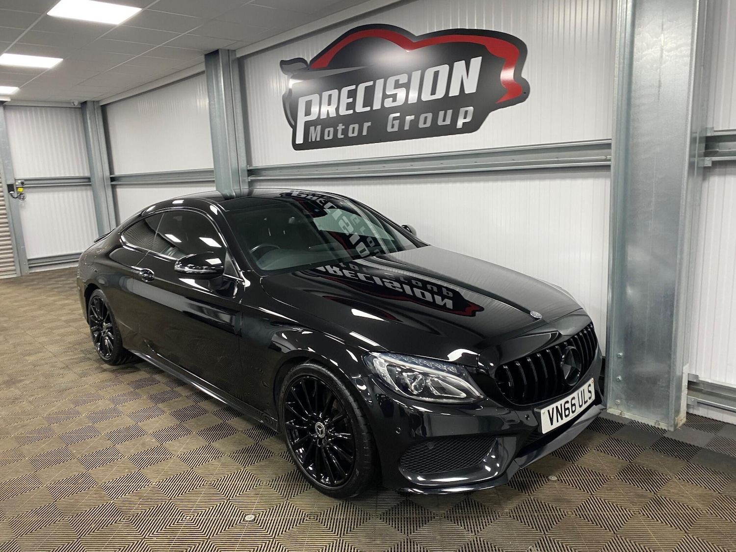 Used Mercedes-Benz C Class 2017 for sale - 76926786: Photo 1