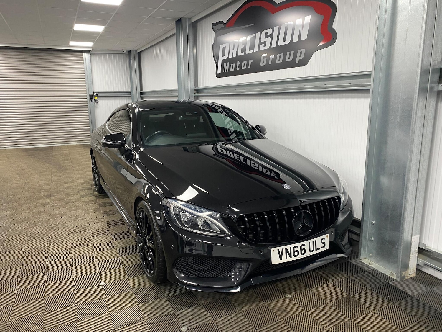 Used Mercedes-Benz C Class 2017 for sale - 76926786: Photo 2